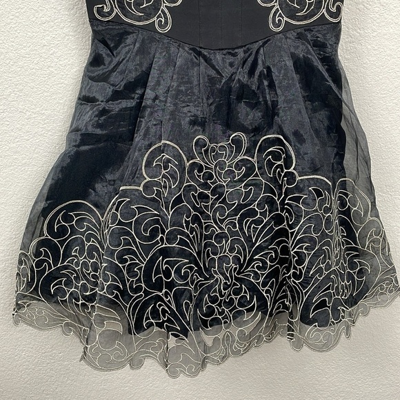 Karen Millen Baroque Embroidered Swirl Mini Fit Flare Party Dress Black Gold 8 - Picture 6 of 16